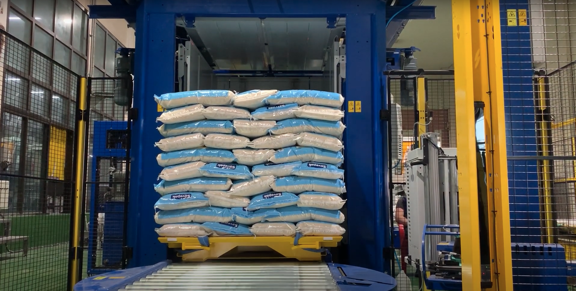 Palletizing rice - Verbruggen