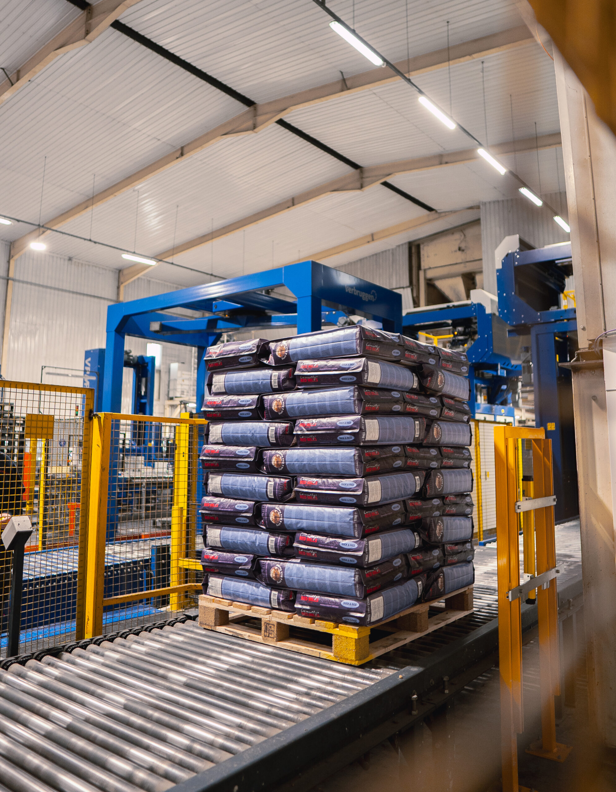 RedNut Pet food stacking